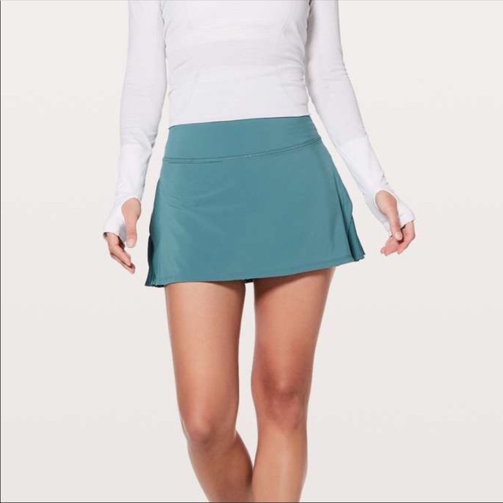 LULULEMON Play Off The Pleats Skirt